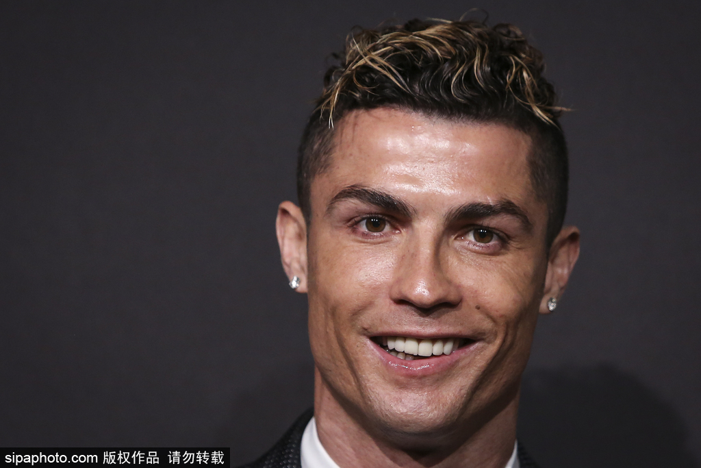 科尔：球员失去首发总是会沮丧，跟库明加交流过了目标一致（科尔：失去首发难免沮丧，已与库明加沟通并达成共识）