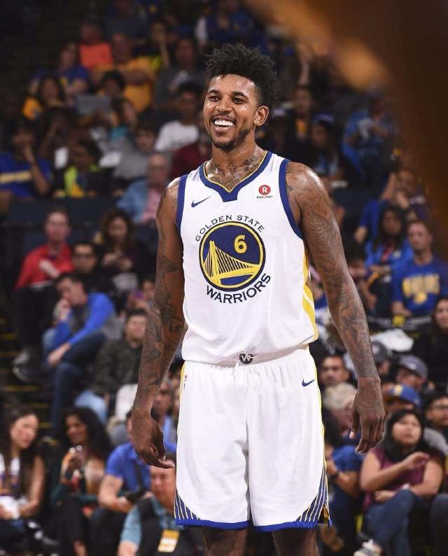 斯基拉丨米兰球探现场考察萨索洛两后卫（斯基拉：米兰球探赴现场考察萨索洛两名后卫）