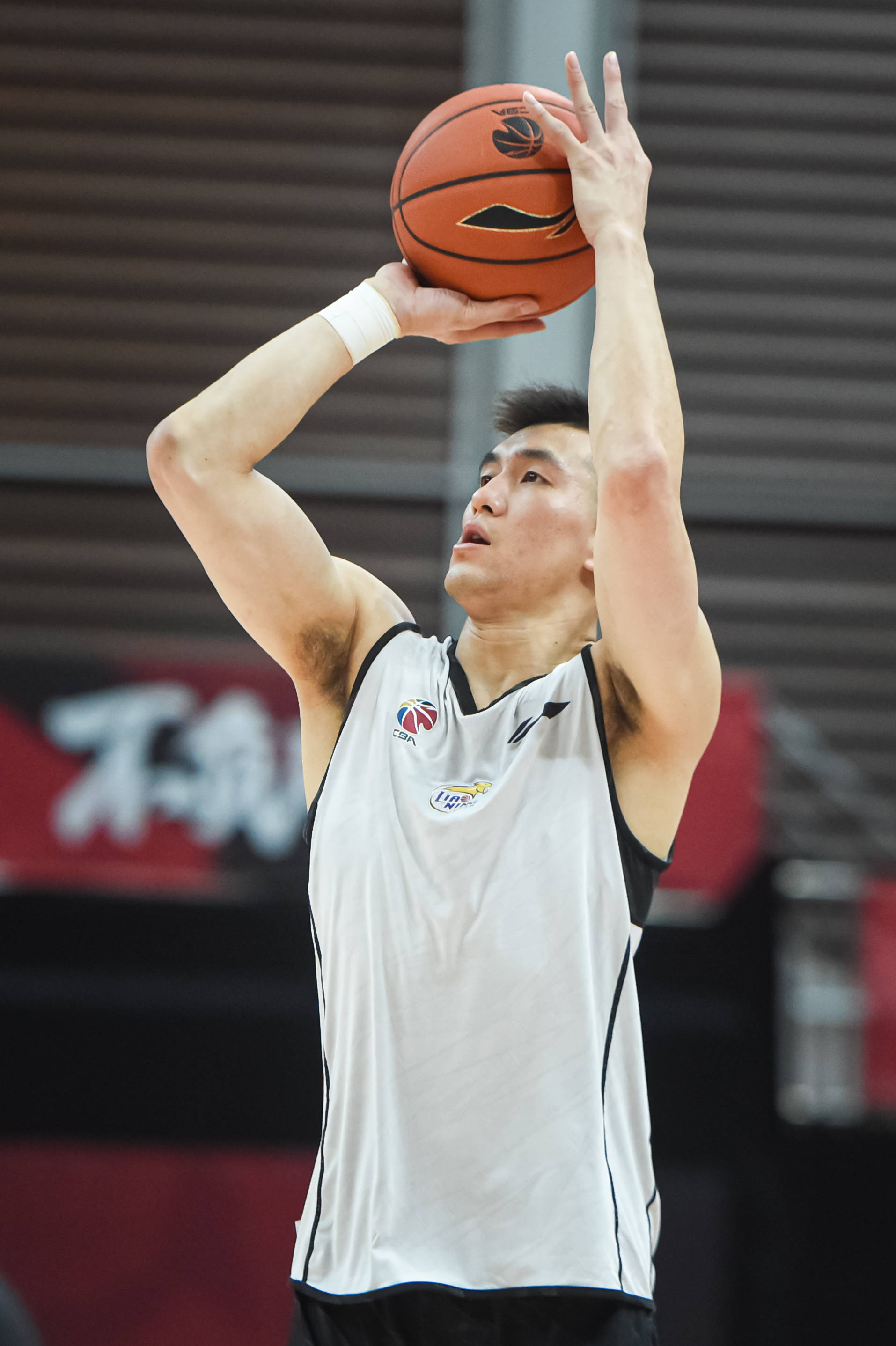 头号大腿，姆巴佩包揽了皇马最近6粒进球（姆巴佩包办皇马近6球，稳坐头号大腿）