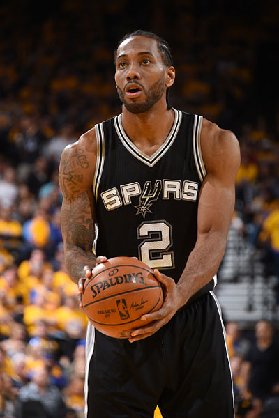 拉美媒体：拜仁、曼联、马竞追逐厄瓜多尔17岁中场卡斯蒂略（拉媒：拜仁、曼联、马竞竞相争夺厄瓜多尔17岁中场新星卡斯蒂略）