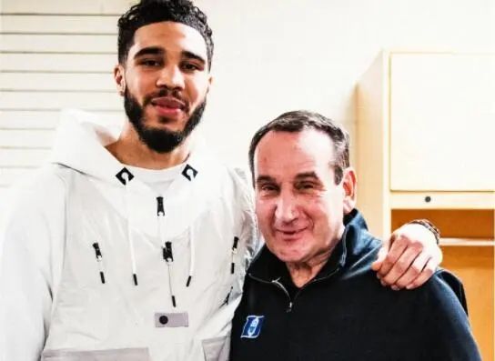 博主：下赛季无缘英博的拉布亚德今日回到基地，将参与训练（博主称：无缘下赛季英博的拉布亚德今返基地参加训练）