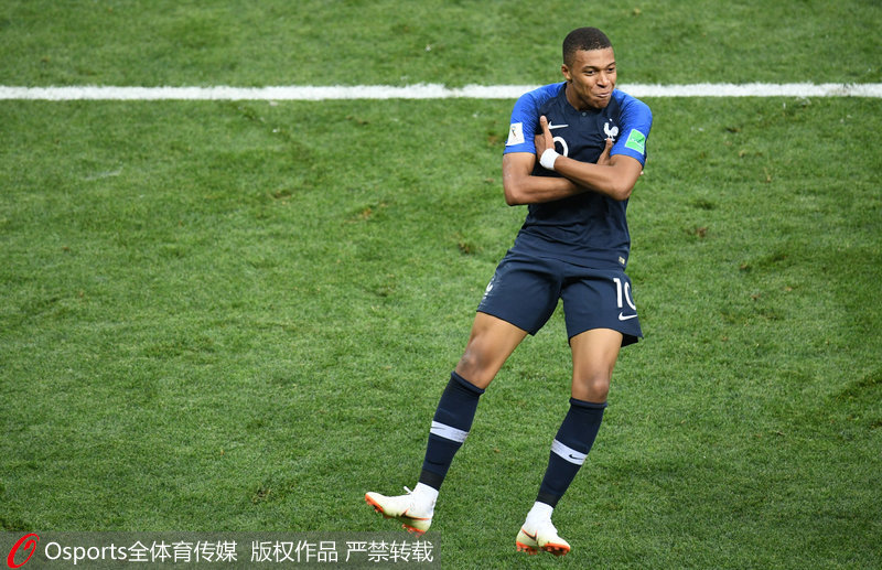 英超半场：迪亚斯世界波，格瓦迪奥尔破门，曼城2-0桑德兰