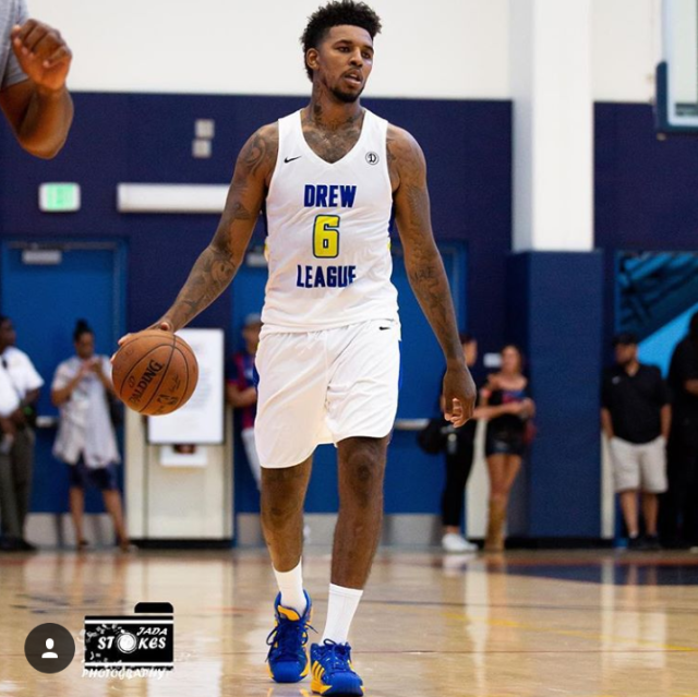 拜仁“小王子”卡尔的巨星之路 偶像梅西但不想和谁比较（拜仁“小王子”卡尔：逐梦巨星，以梅西为偶像却拒绝比较）